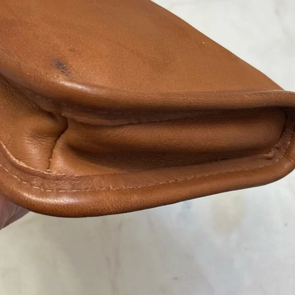 Coach vintage English tan leather chunky case clutch bag